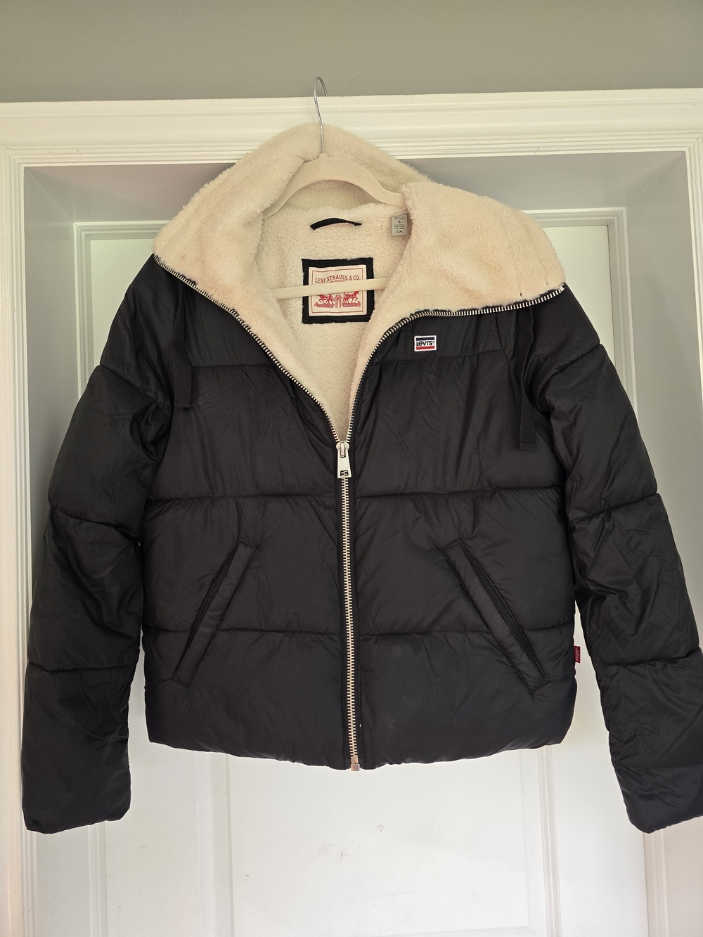 Levi's Women's Black Puffer Jacket with Cream Sherpa Lining